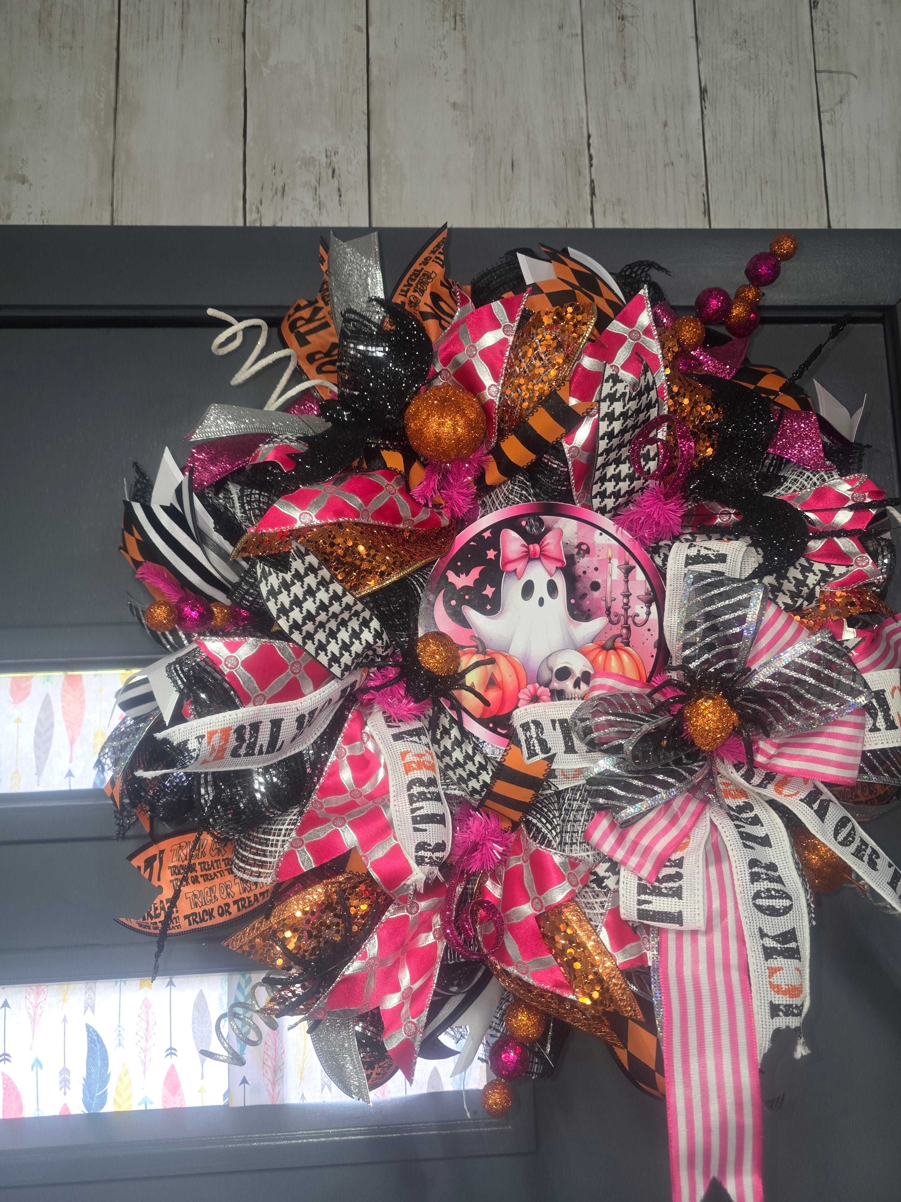 Pink Ghost & Pumpkin Halloween Deco Mesh Door Wreath – Spooky Cute Fall Decor
