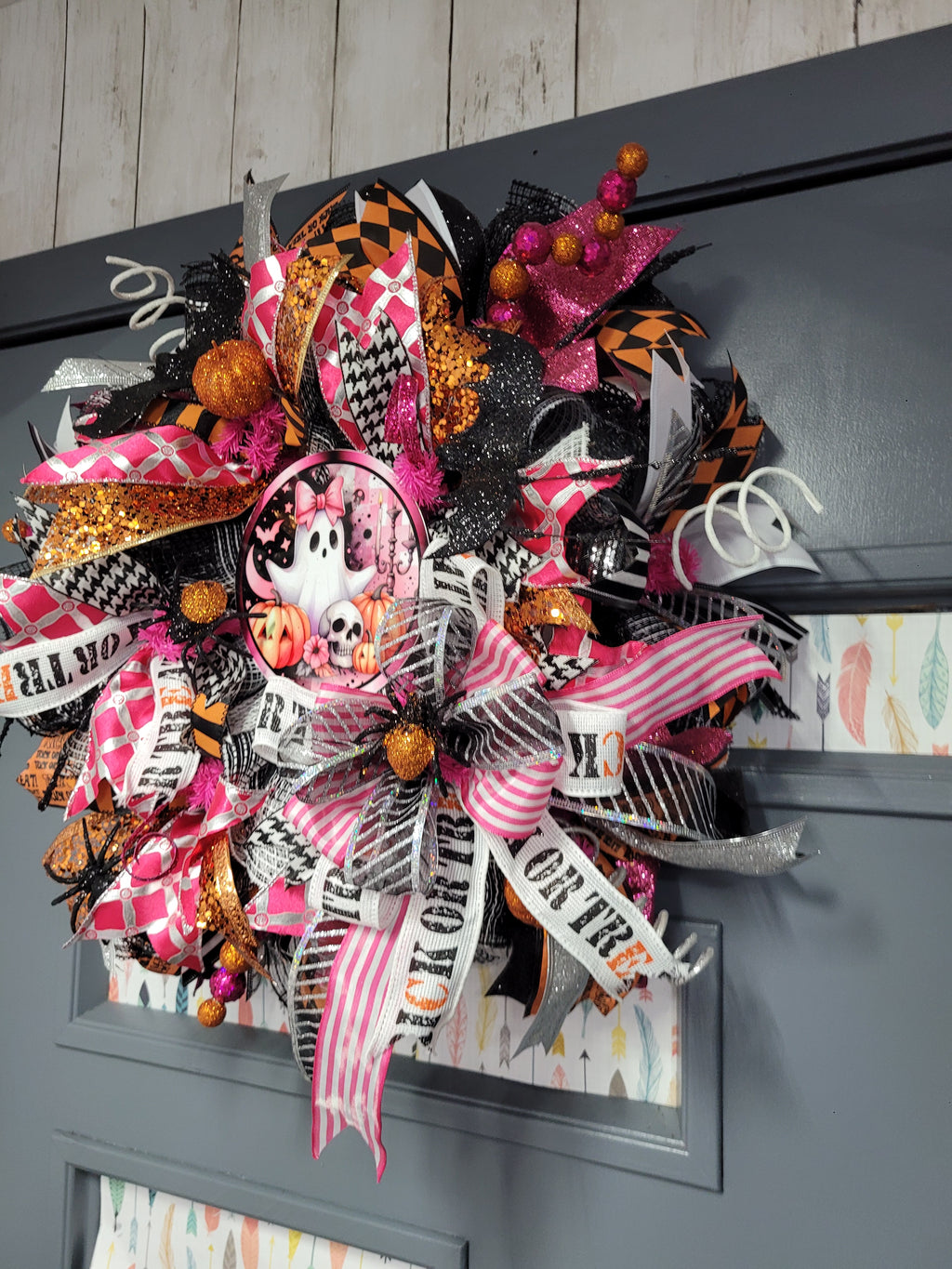 Pink Ghost & Pumpkin Halloween Deco Mesh Door Wreath – Spooky Cute Fall Decor